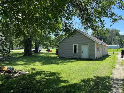 201 E 2nd St, Appleton City, MO 64724 photo 15