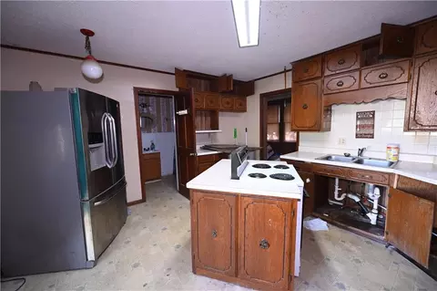 201 E 2nd St, Appleton City, MO 64724 photo 9