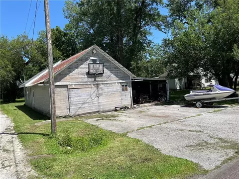 201 E 2nd St, Appleton City, MO 64724 photo 12
