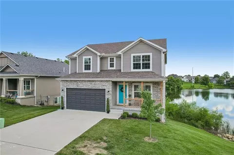 700 Pampas St, Pleasant Hill, MO 64080