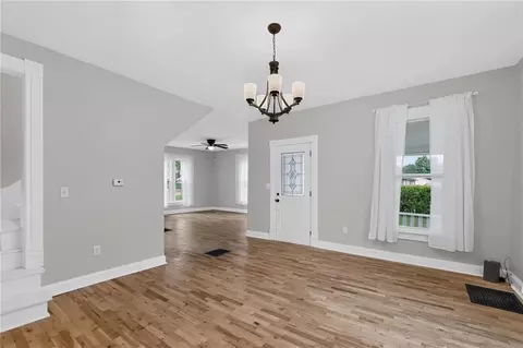 Living - 721 W 4th St, Cameron, MO 64429 photo 2 of 5