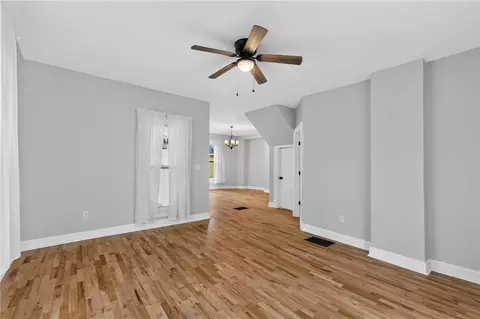 Living - 721 W 4th St, Cameron, MO 64429 photo 5 of 5