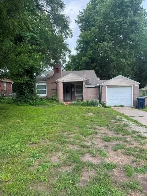 1180 E 77th St, Kansas City, MO 64131
