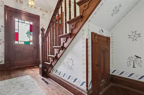 Entry Way - 321 N Buckner Tarsney Rd, Buckner, MO 64016 photo 2 of 4
