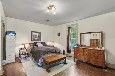 Bedroom - 321 N Buckner Tarsney Rd, Buckner, MO 64016 photo 1 of 4