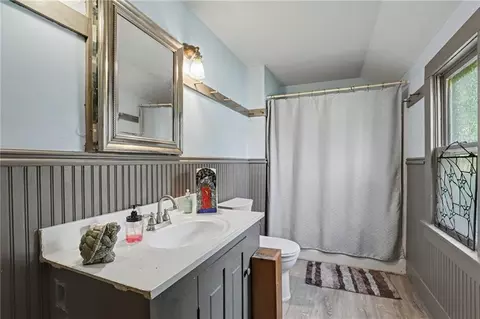 Bath - 321 N Buckner Tarsney Rd, Buckner, MO 64016 photo 1 of 2