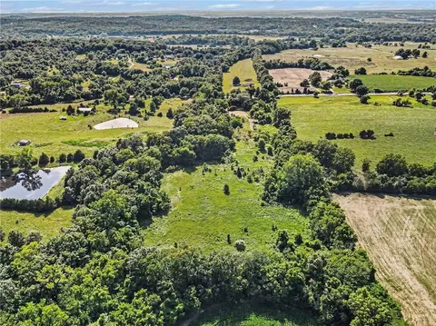 View/Area - 321 N Buckner Tarsney Rd, Buckner, MO 64016 photo 3 of 5