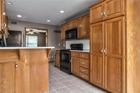Kitchen - 2715 Stratton Dr, Eudora, KS 66025 photo 2 of 3