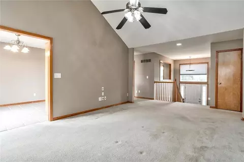 Living - 2715 Stratton Dr, Eudora, KS 66025 photo 2 of 6