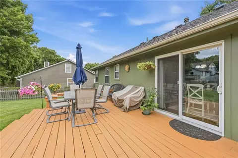 Exterior - 404 SE Onyx Dr, Lees Summit, MO 64063 photo 5 of 8