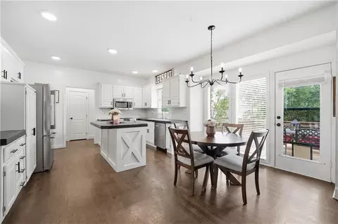 8004 W 144th Pl, Overland Park, KS 66223