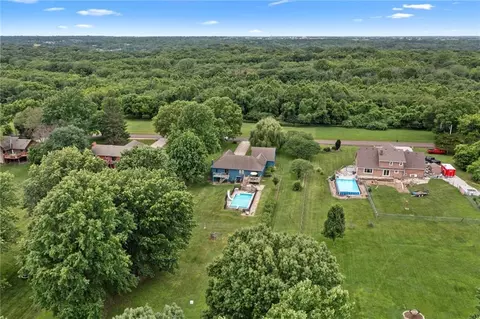 View/Area - 8921 Boten Rd, Lees Summit, MO 64064 photo 9 of 9