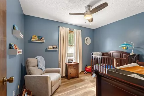 Bedroom - 8921 Boten Rd, Lees Summit, MO 64064 photo 5 of 7