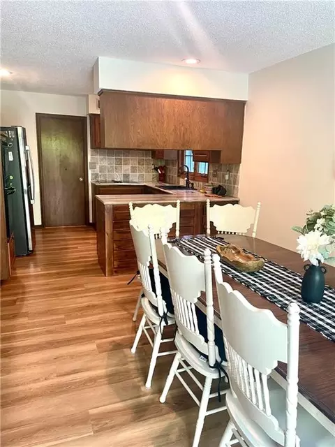 Dining - 8921 Boten Rd, Lees Summit, MO 64064 photo 4 of 4