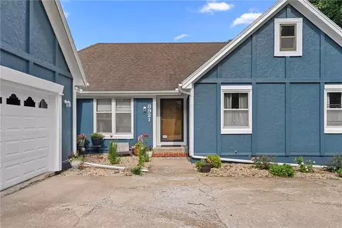 Exterior - 8921 Boten Rd, Lees Summit, MO 64064 photo 11 of 11