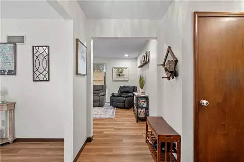 Entry Way - 8921 Boten Rd, Lees Summit, MO 64064 photo 1 of 3