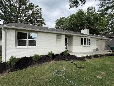 7600 W 67th St, Mission, KS 66202