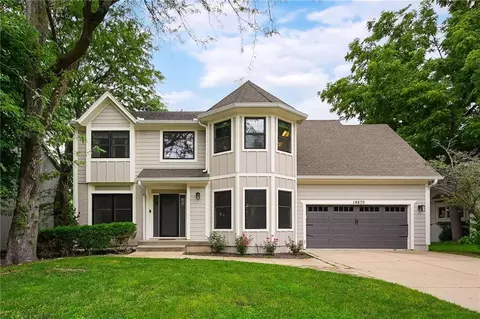 18870 W 116th St, Olathe, KS 66061