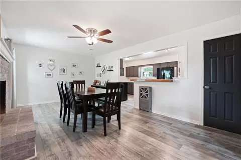 Dining - 3916 Queen Ridge Dr, Independence, MO 64055 photo 2 of 4