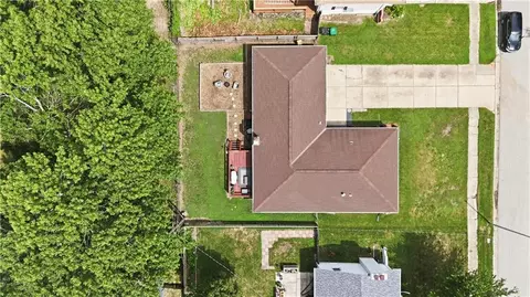 View/Area - 3916 Queen Ridge Dr, Independence, MO 64055 photo 6 of 6