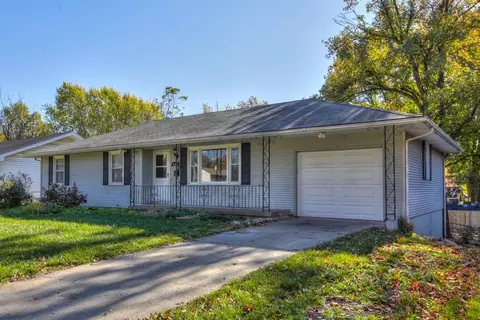 6705 E 99th St, Kansas City, MO 64134
