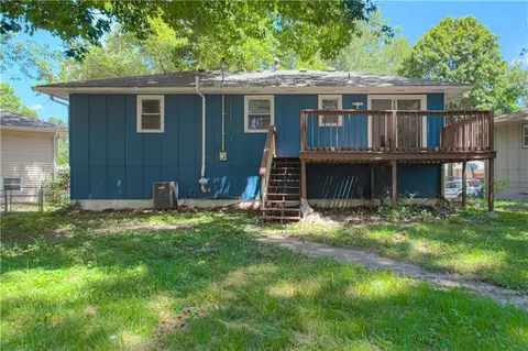 Exterior - 20125 E 13th St, Independence, MO 64057 photo 4 of 4