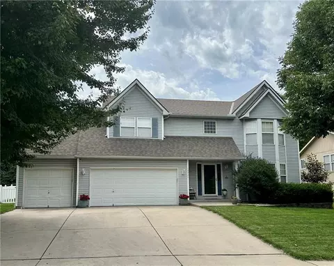 10926 N Holly St, Kansas City, MO 64155