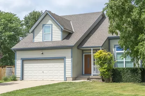 21705 S Race St, Spring Hill, KS 66083
