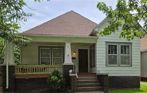 906 N Pine St, Pittsburg, KS 66762