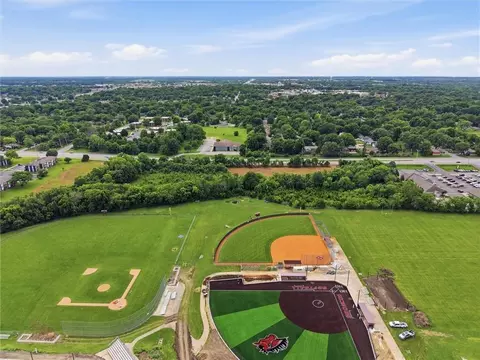 E Chipman Road, Lees Summit, MO 64063 photo 15