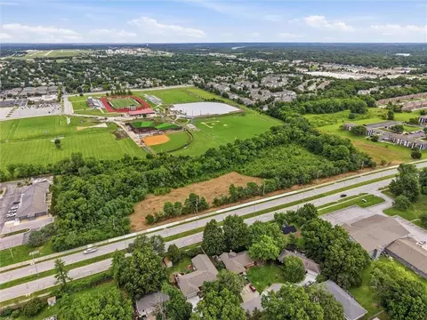 E Chipman Road, Lees Summit, MO 64063 photo 17