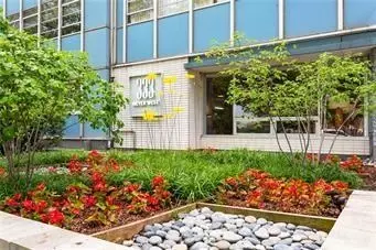 333 W Meyer Blvd #209, Kansas City, MO 64113