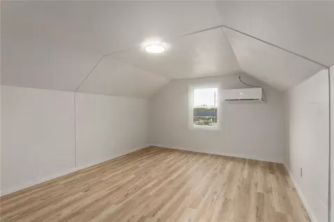 Bedroom - 11200 E 40th St, Independence, MO 64052 photo 4 of 7