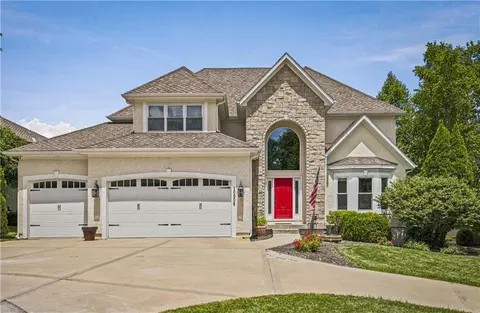 10908 W 144th St, Overland Park, KS 66221