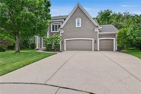 14022 Briar St, Overland Park, KS 66224