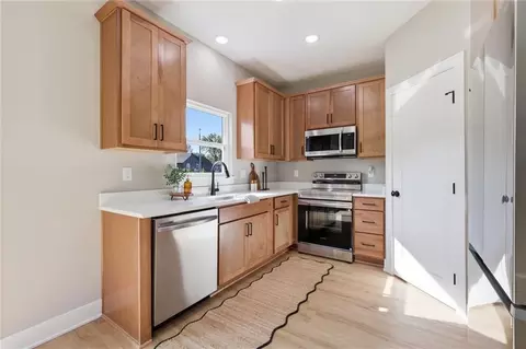 Kitchen - 8012 E 130th St, Grandview, MO 64030 photo 2 of 6