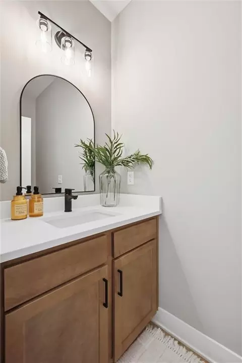 Bath - 8012 E 130th St, Grandview, MO 64030 photo 1 of 4