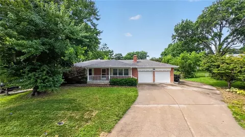 509 Rankin Rd, Independence, MO 64055