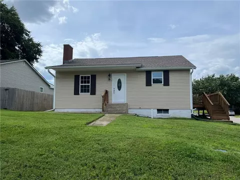 400 W 23rd St, Higginsville, MO 64037