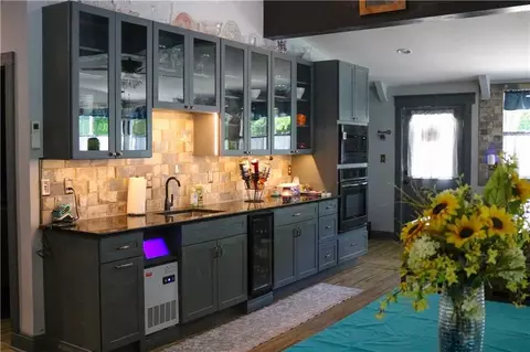 Kitchen - 10259 S Perry Rd, Orrick, MO 64077 photo 4 of 6