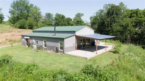 10259 S Perry Rd, Orrick, MO 64077
