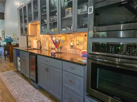 Kitchen - 10259 S Perry Rd, Orrick, MO 64077 photo 5 of 6