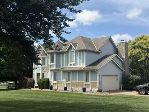 1090 NE Blackwell Rd, Lees Summit, MO 64086