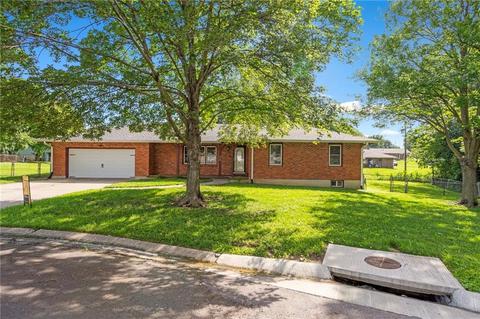 Other - 430 Chestnut Dr, Marshall, MO 65340 photo 1 of 14