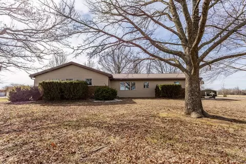 Exterior - 587 NW Tract 3 Nw First Ln, Lamar, MO 64759 photo 2 of 7