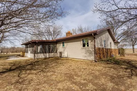 Other - 587 NW Tract 3 Nw First Ln, Lamar, MO 64759 photo 1 of 18