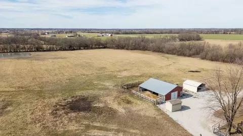View/Area - 587 NW Tract 3 Nw First Ln, Lamar, MO 64759 photo 5 of 16