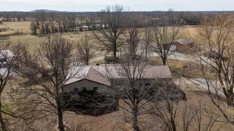 View/Area - 587 NW Tract 3 Nw First Ln, Lamar, MO 64759 photo 12 of 16