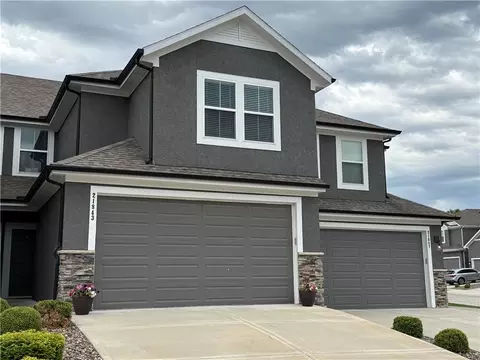 21843 W 123rd Ter, Olathe, KS 66061