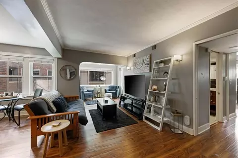 700 W 48th St #206, Kansas City, MO 64112